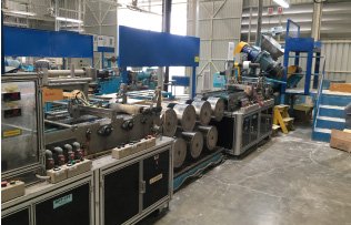 Anti-vibration rubber extrusion machine